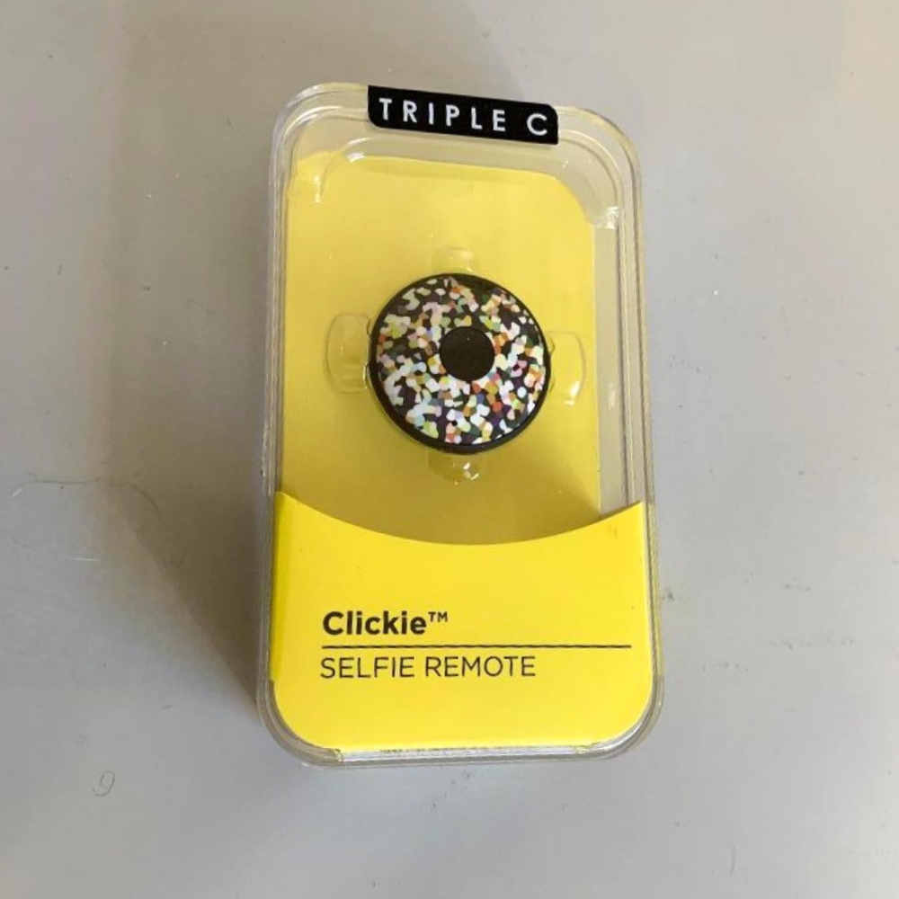 Triple C Clickie Universal Bluetooth Selfie Remote